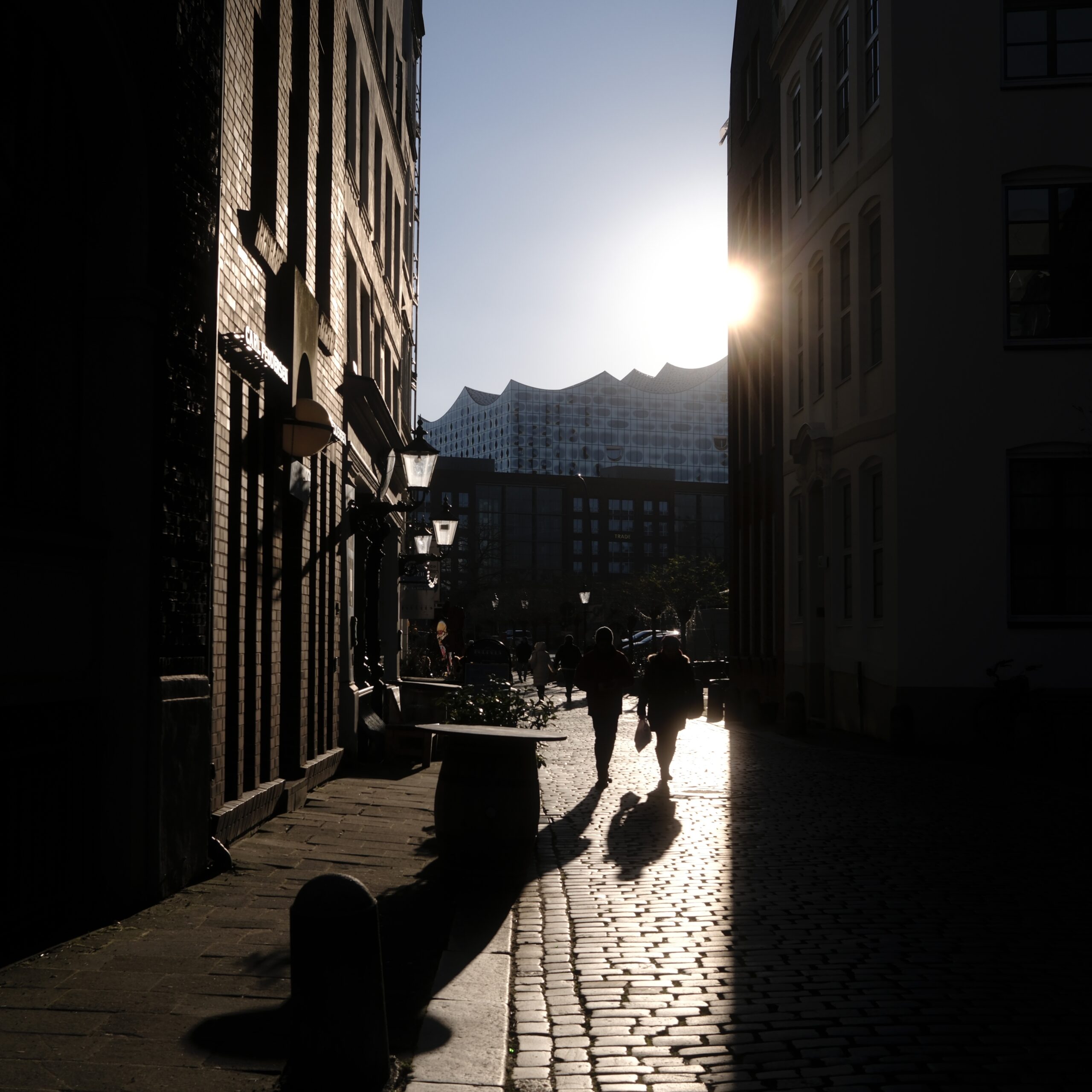 Gegenlichtfotografie in Hamburg: Tipps für Kameraeinstellungen
